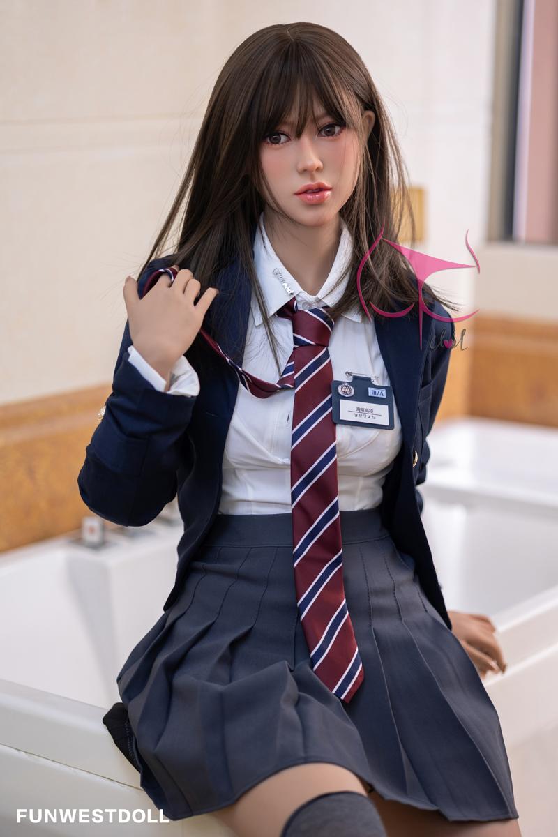 Sexpuppe Lucy | Asiatische Highschool Sexdoll 