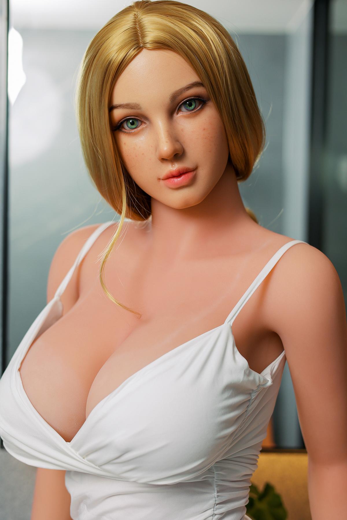 Günstige Sexpuppe Tessa | Silikon Kopf Real Doll