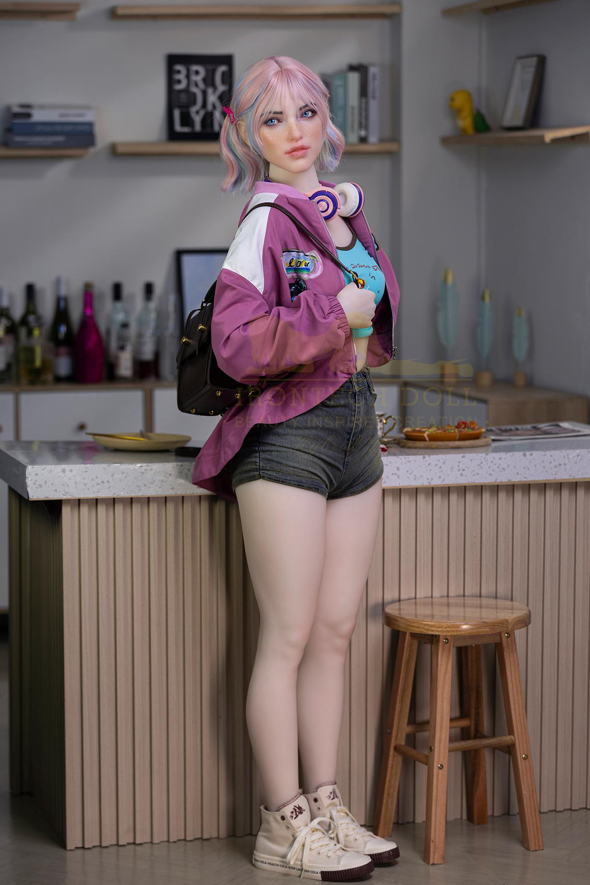 Silikon Sexpuppe Giggi | Sexdoll mit pinken Haaren 
