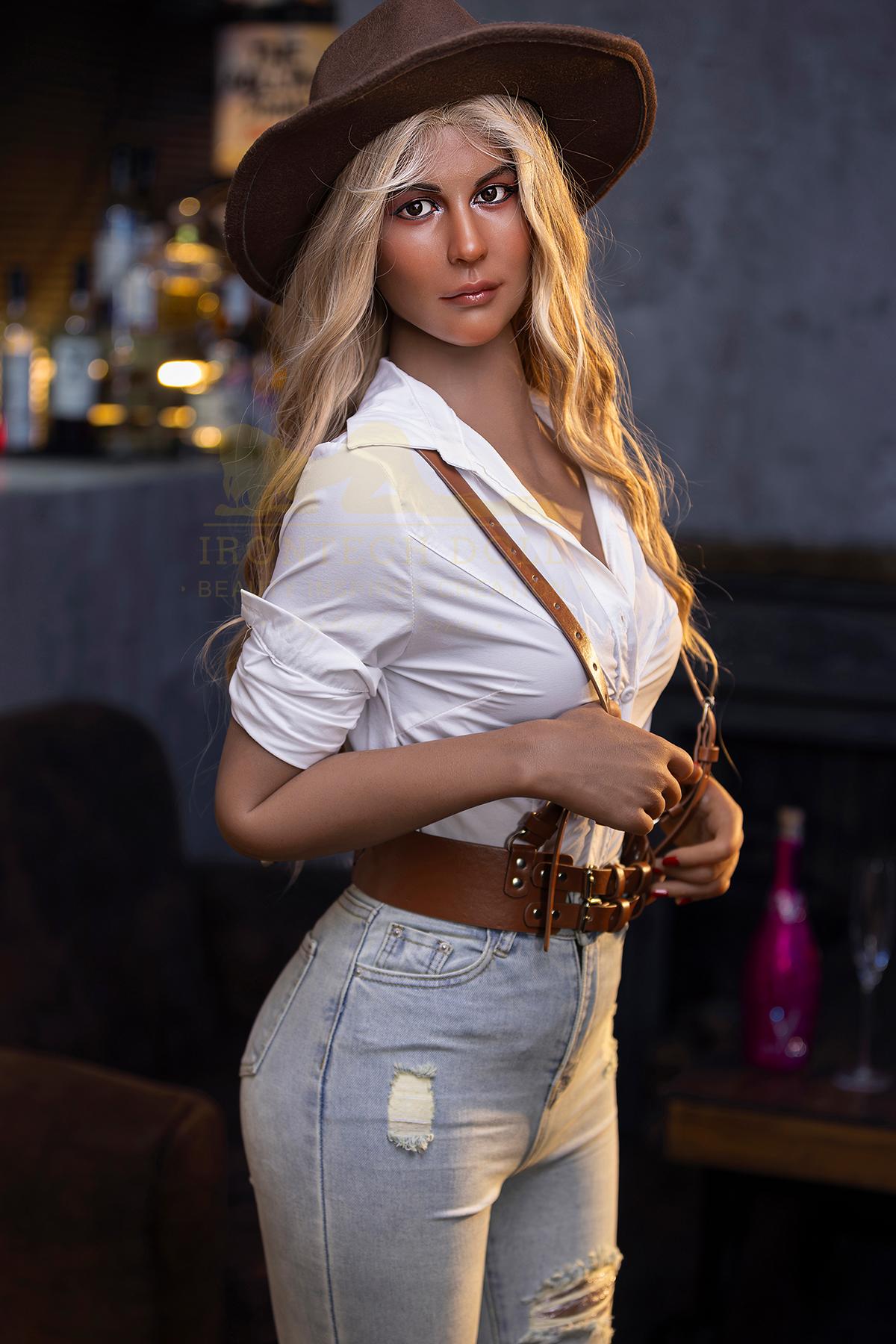 Silikon Sexpuppe Veronica | Blonde Latina Sexdoll 