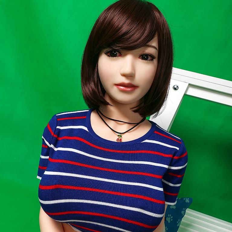 Liebespuppe Lori
