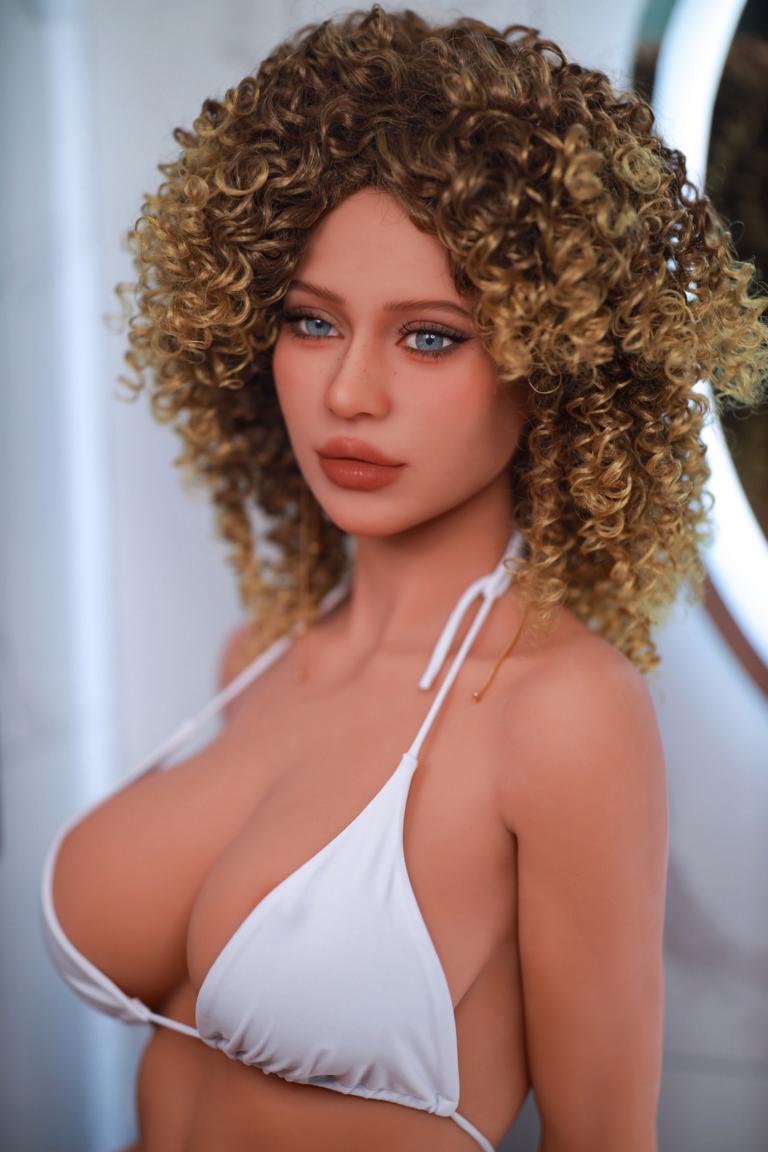 Sexpuppe Lora | Günstige Premium Sexdoll
