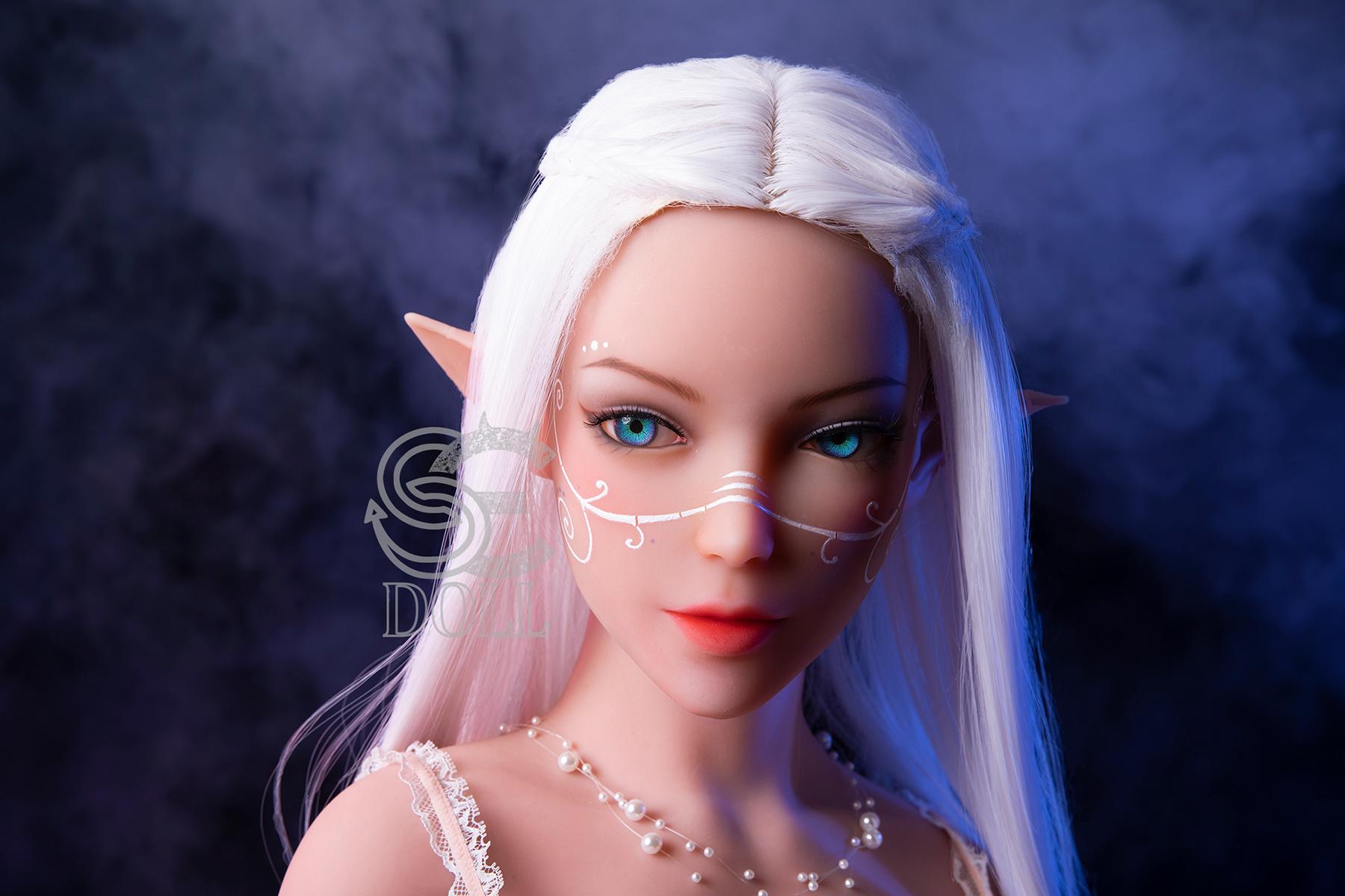 Salaya Liebespuppe mit Elfen Aussehen Fantasy
