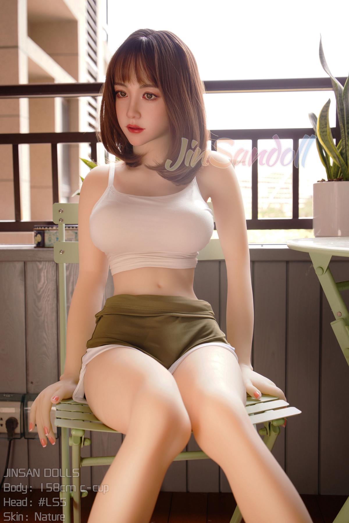 Sexpuppe Lucy | Die Schöne Asiatische Real Doll