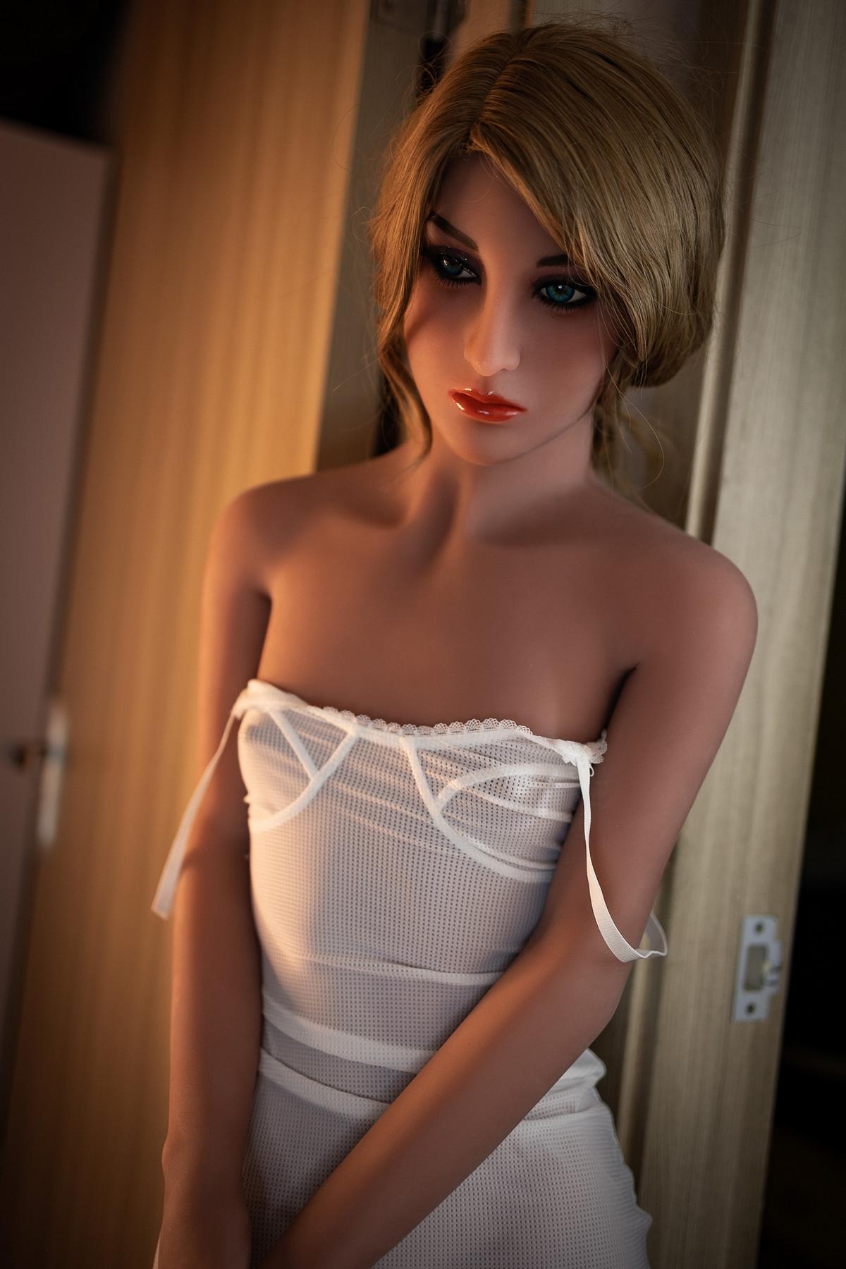Teen Sexdoll Sonja