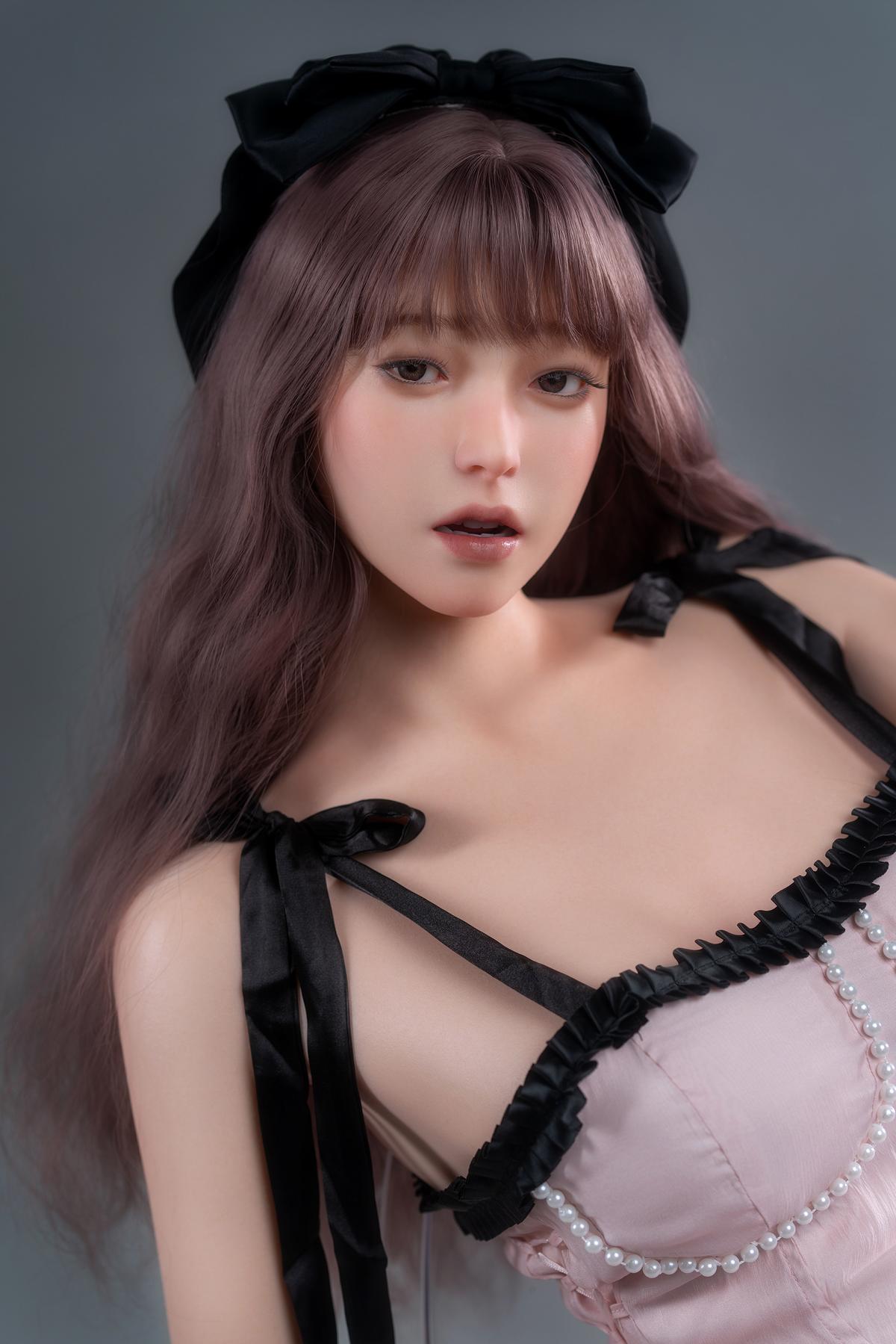 Silikon Sexpuppe Kim | Asiatische Teen Sexdoll