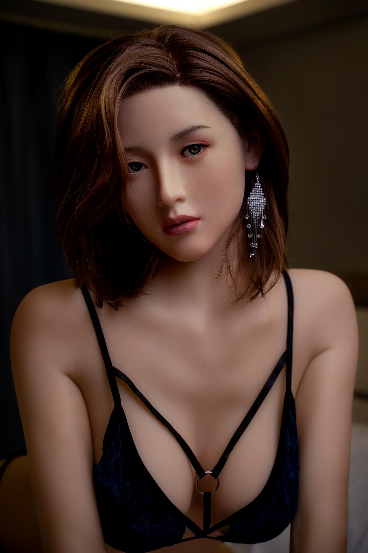 Silikon Sexpuppe Clarisse | Asiatische Sexdoll